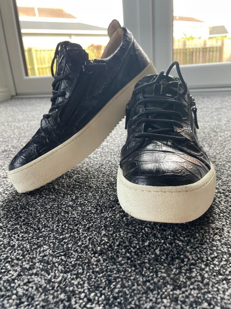 black giuseppe trainers